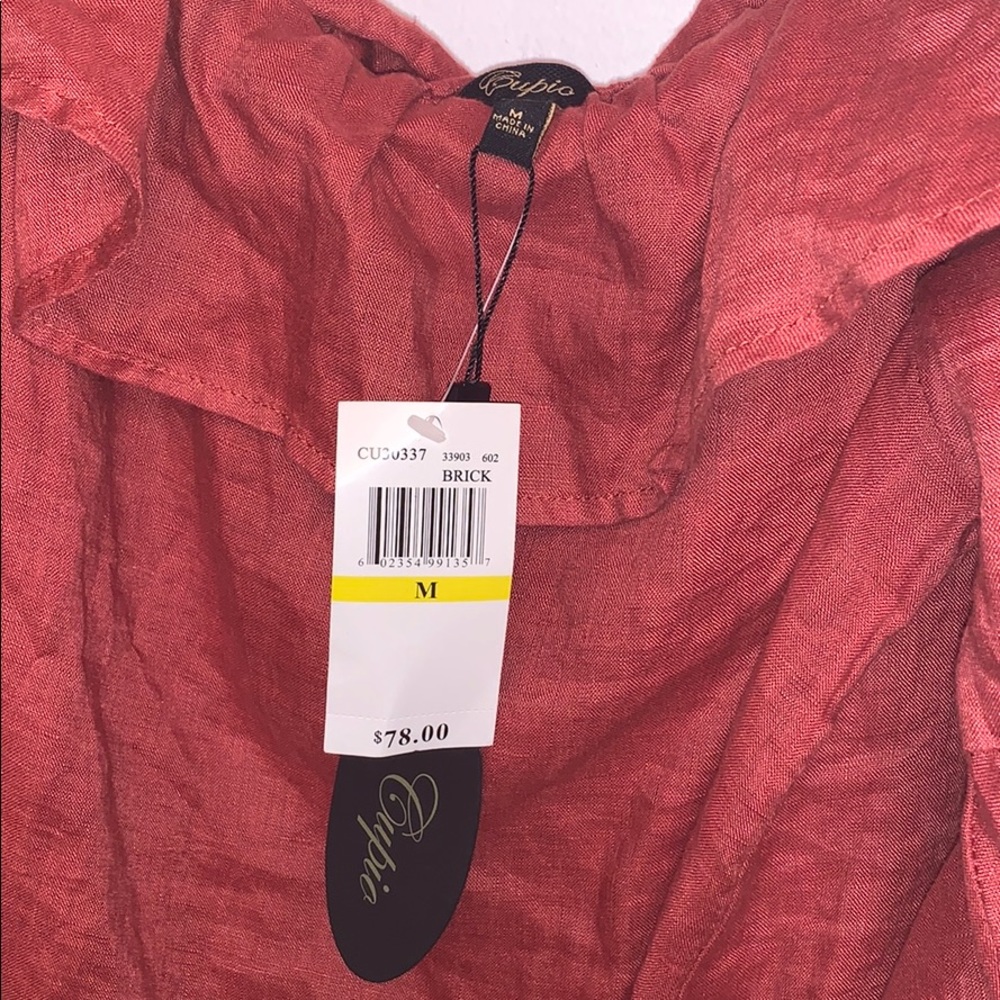 off the shoulder flowy top - Picture 2 of 4